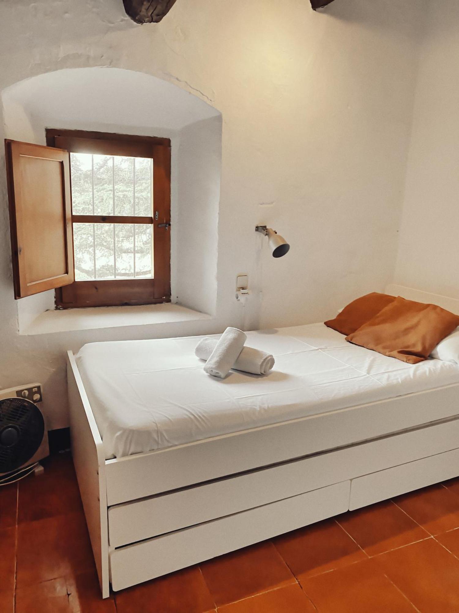 Masia Olivera Sant Pau d'Ordal Phòng bức ảnh