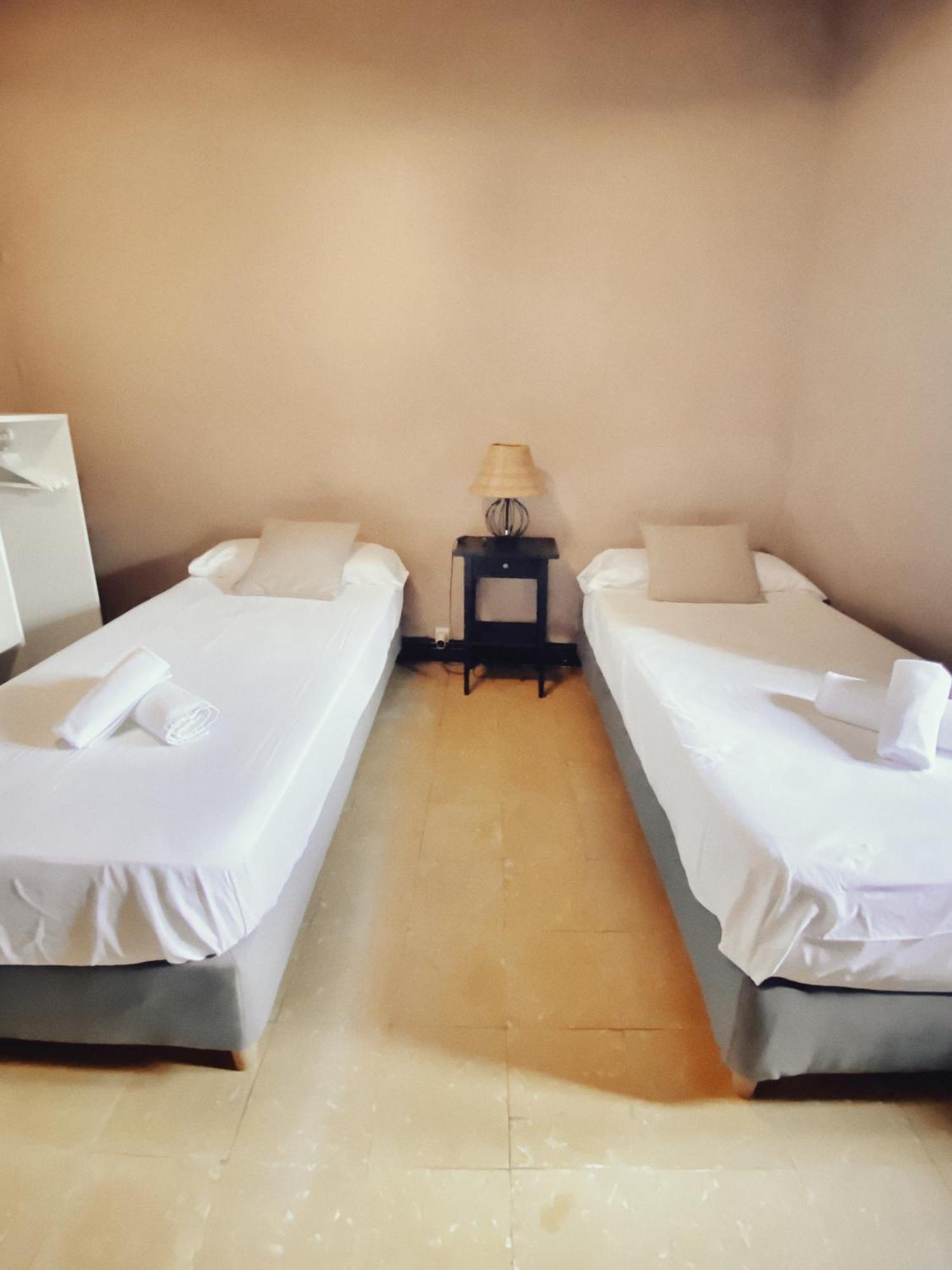 Masia Olivera Sant Pau d'Ordal Phòng bức ảnh