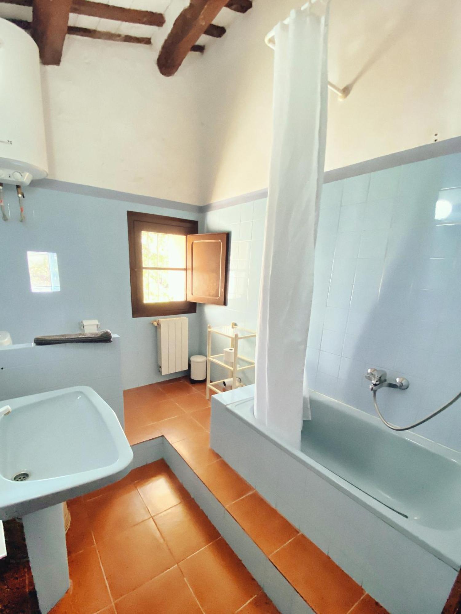 Masia Olivera Sant Pau d'Ordal Phòng bức ảnh