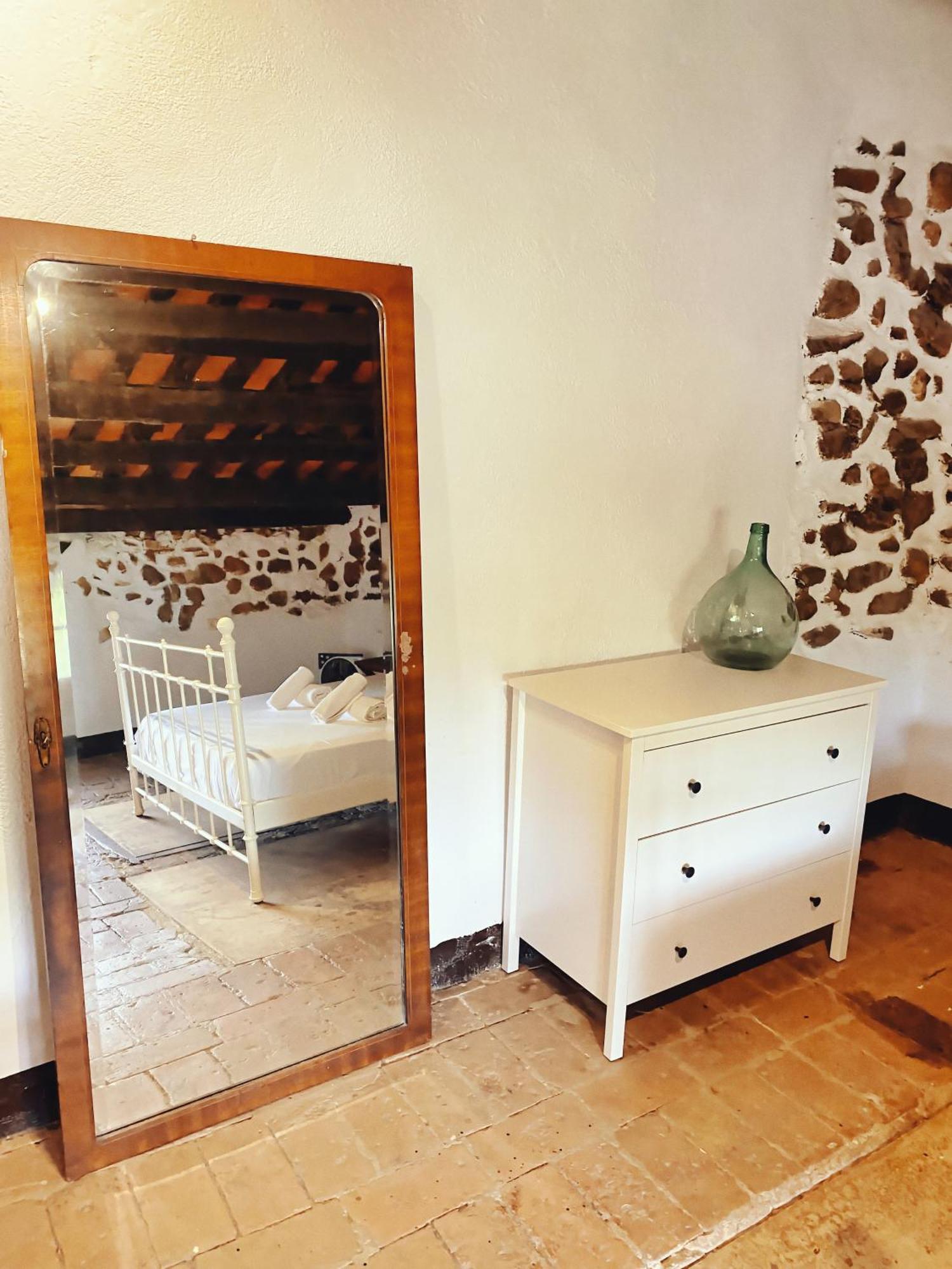 Masia Olivera Sant Pau d'Ordal Phòng bức ảnh